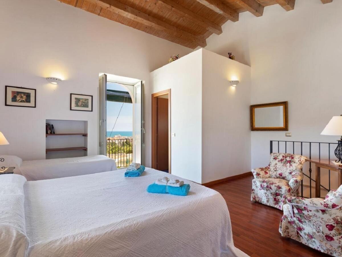 Il Baglio Di Kharrub Rural Guest House Pozzallo Luaran gambar