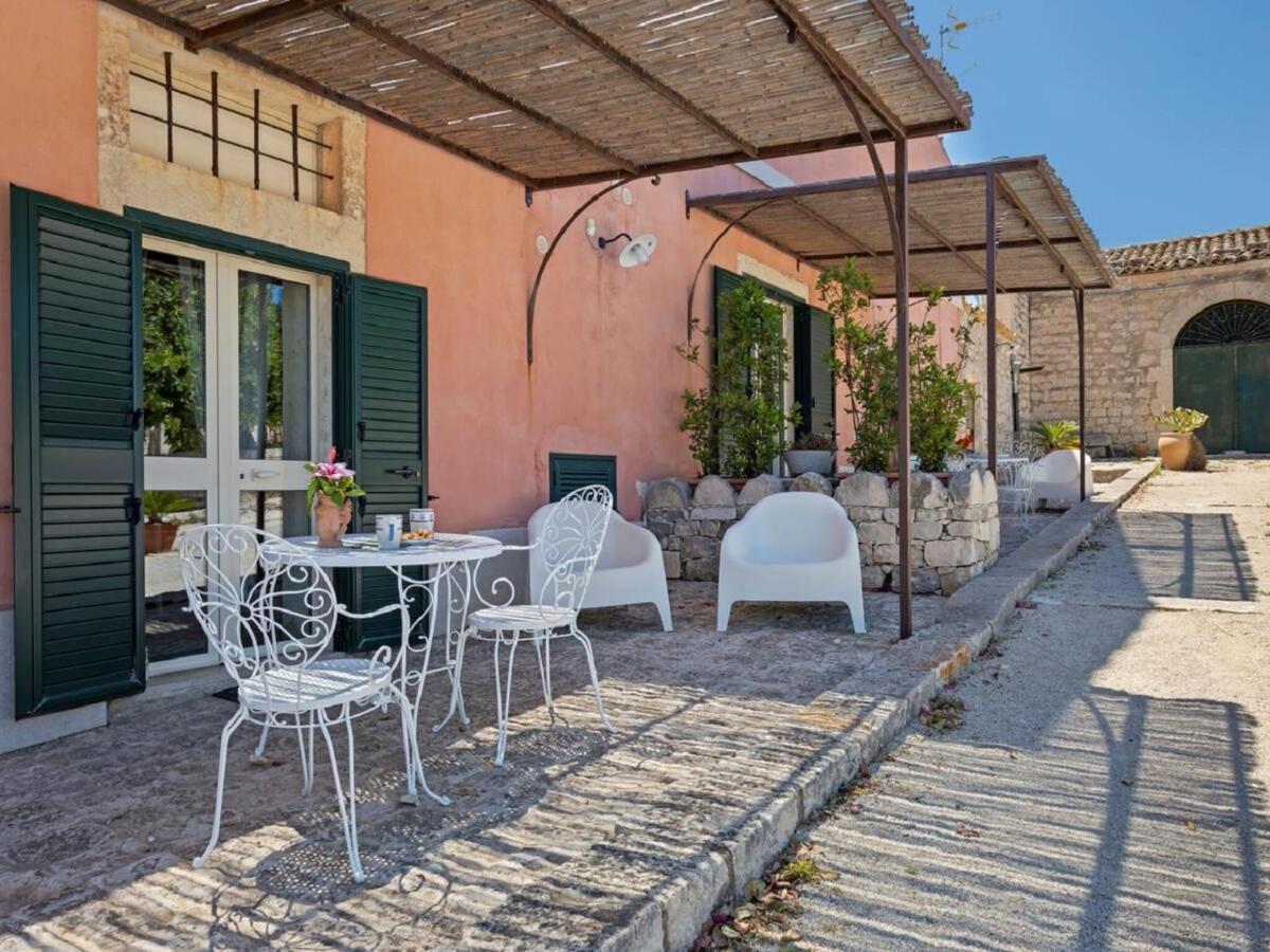 Il Baglio Di Kharrub Rural Guest House Pozzallo Luaran gambar