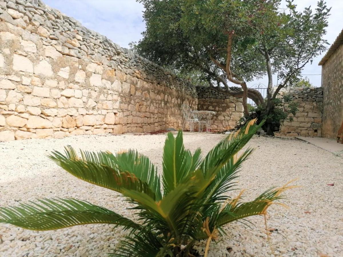 Il Baglio Di Kharrub Rural Guest House Pozzallo Luaran gambar