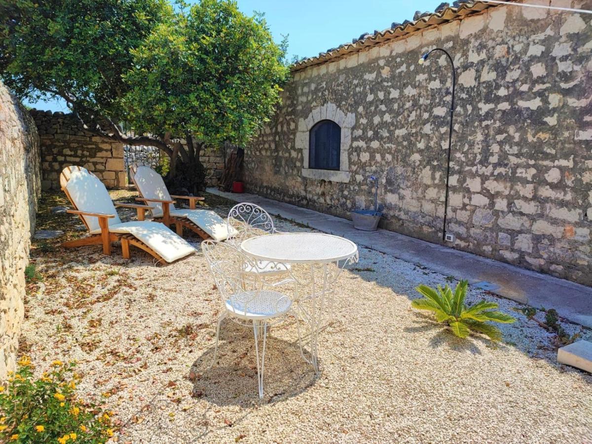 Il Baglio Di Kharrub Rural Guest House Pozzallo Luaran gambar