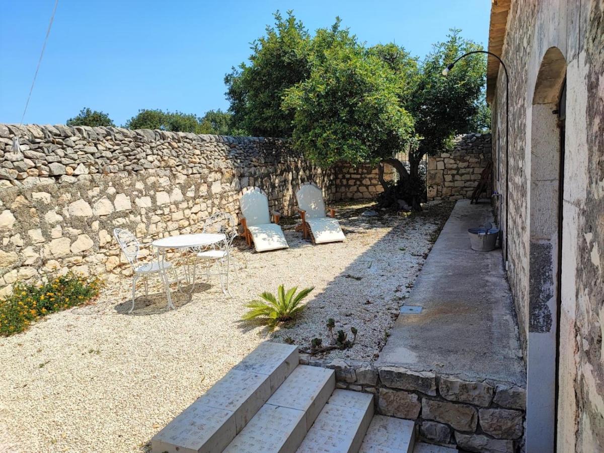 Il Baglio Di Kharrub Rural Guest House Pozzallo Luaran gambar