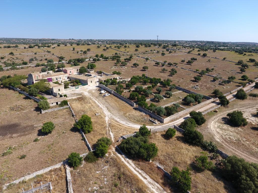 Il Baglio Di Kharrub Rural Guest House Pozzallo Luaran gambar